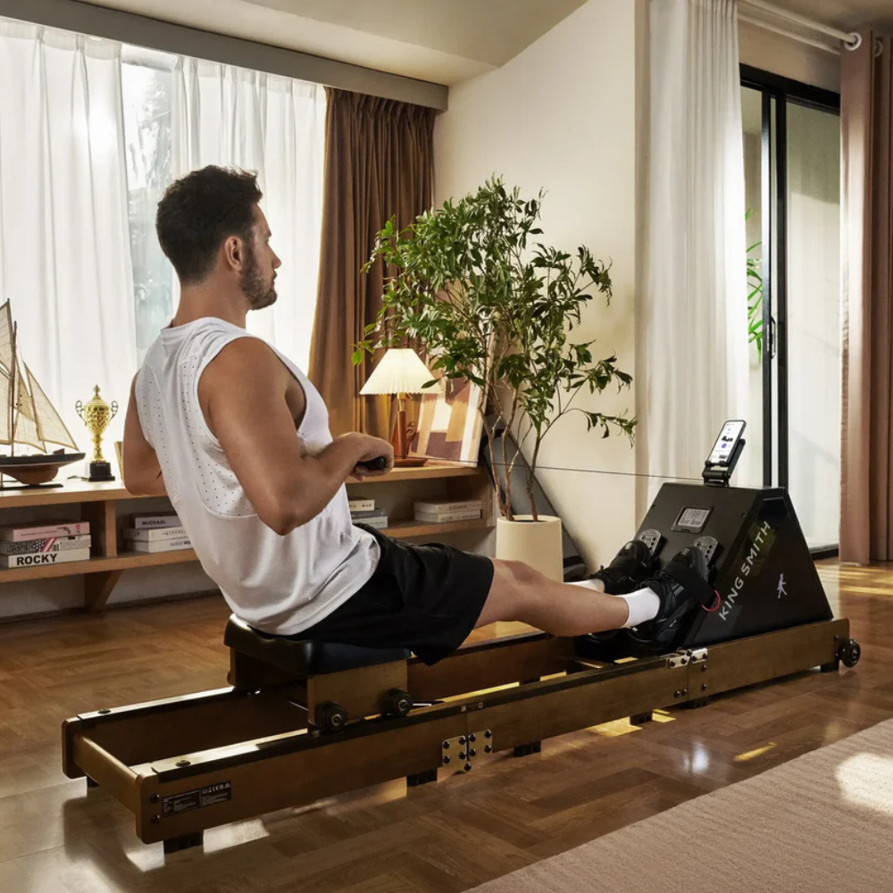 KingSmith WalkingPad WM10 roeimachine in moderne home gym