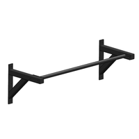 Pull up bar outdoor zwart voor home gym montage